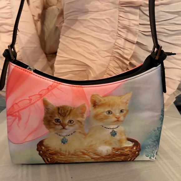 Cute Purse - Picture 1 of 3